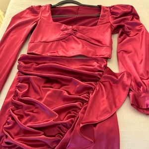 Two piece set: cropped long sleeve top and skirt